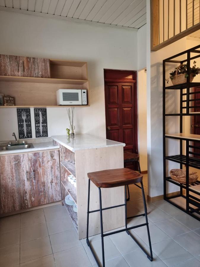 פלורס Hotel Villa Margarita מראה חיצוני תמונה
